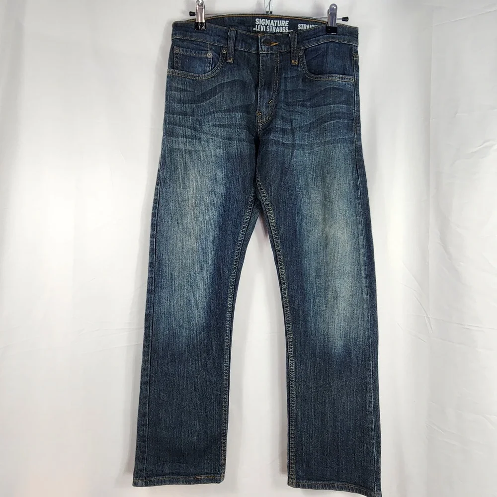 Signature Levi Strauss Jeans Mens 29x32 Straight Leg Blue Denim Minimalist Indie